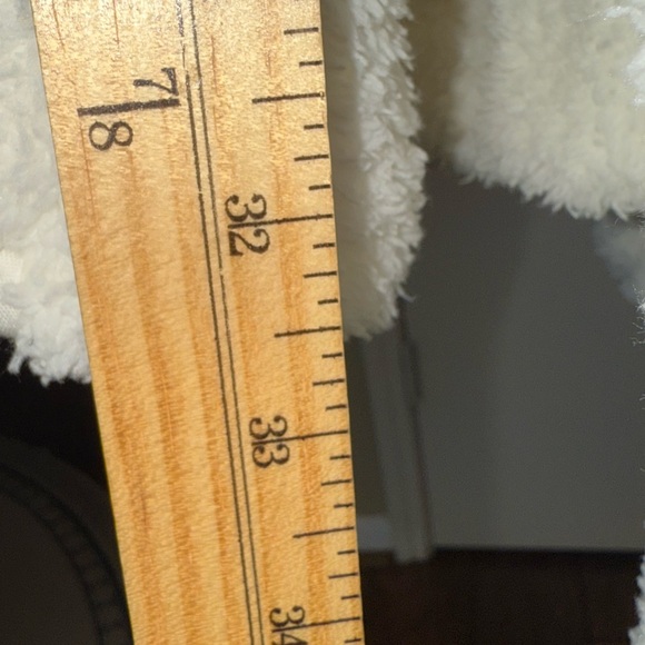 Barefoot Dreams Cozy Chic Youth Robe size 12/14 in cream Soft and cozy - Picture 9 of 9